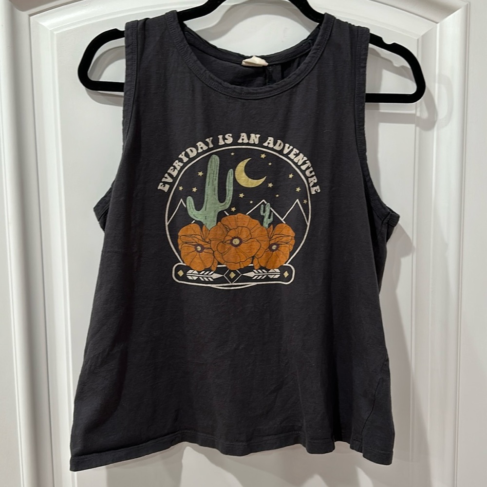 Vibe N twisted back beautiful top size XL
